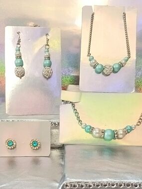 Turquoise Pearl and Rhinestone Necklace & Earring Set - Women Jewelry